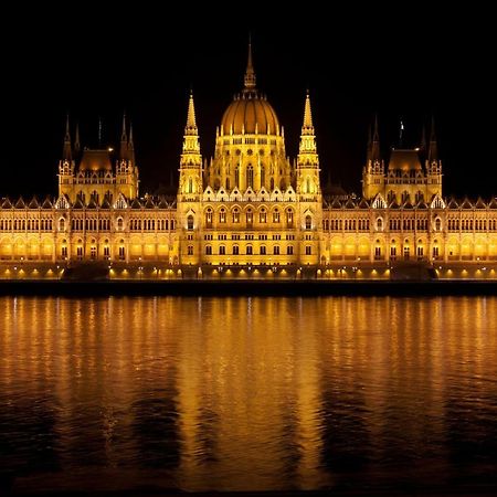Parliament Apartment Budapest Esterno foto